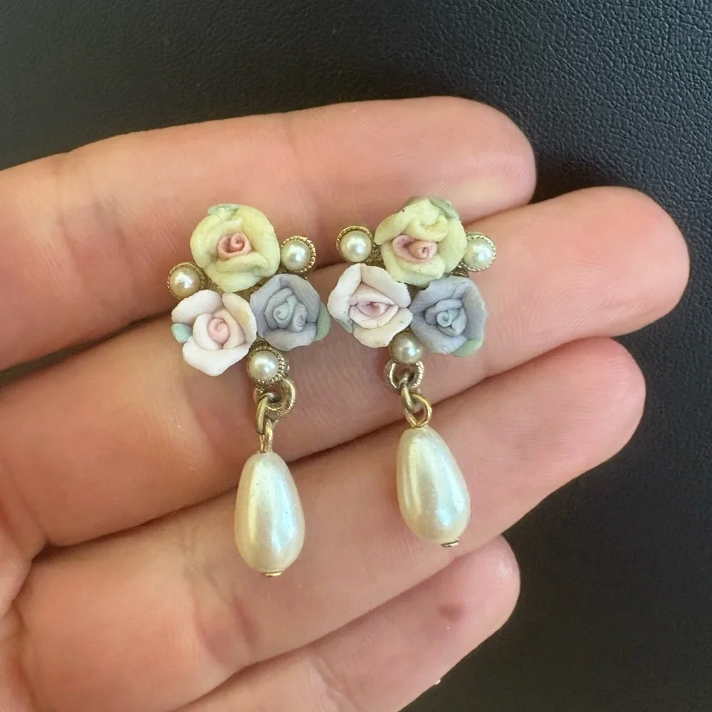 1928 pink porcelain dangle drop earrings flowers gold toned faux pearls - Picture 9 of 12